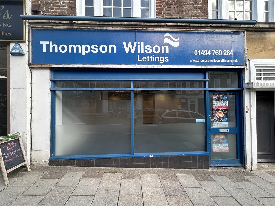 10 Crendon Street - Shopfront Retail/Residential, High Wycombe, Buckinghamshire HP13 6LW