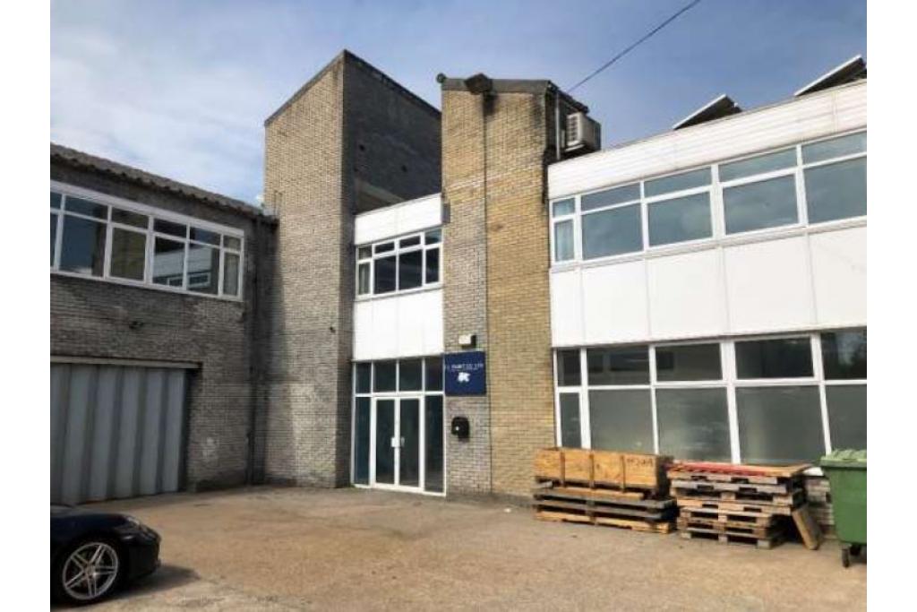 Eastman Way – Cubic Estate, Hemel Hempstead, Hertfordshire HP2 7DU