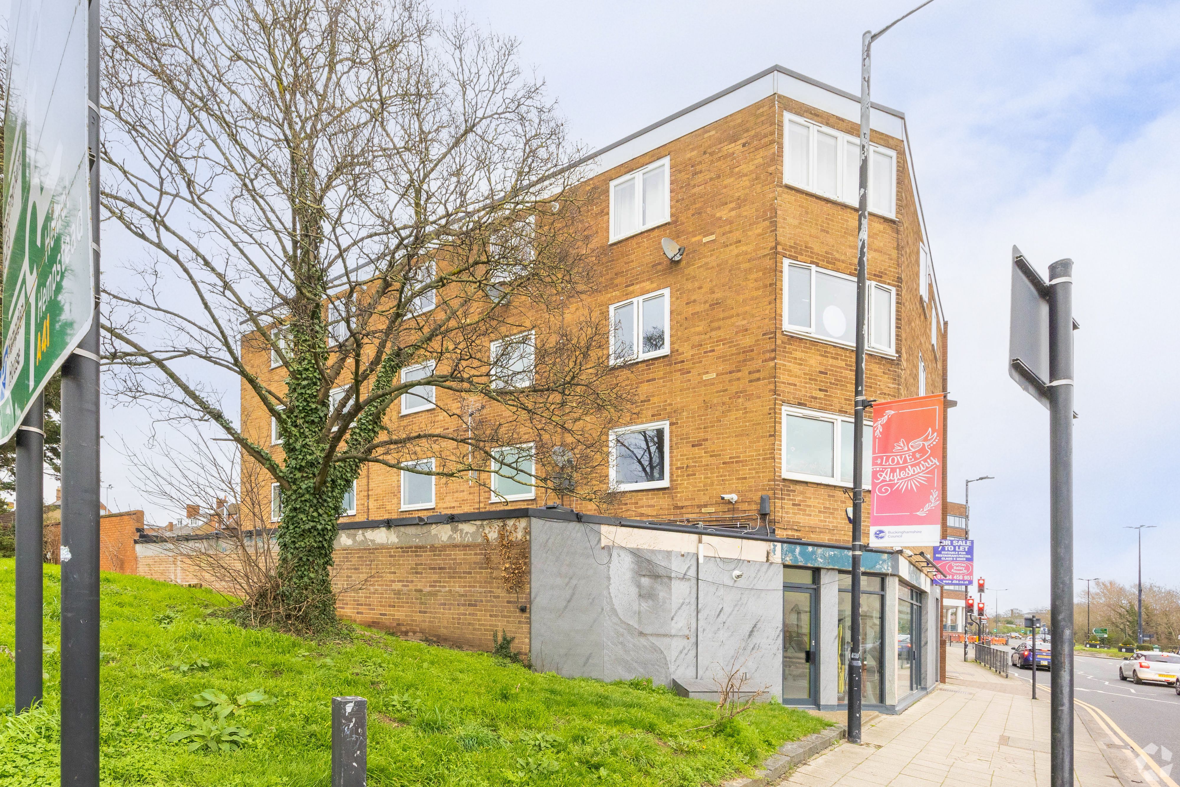Exchange Street – Ideal House, Shopfront Retail/Residential, Aylesbury, Buckinghamshire HP20 1QY