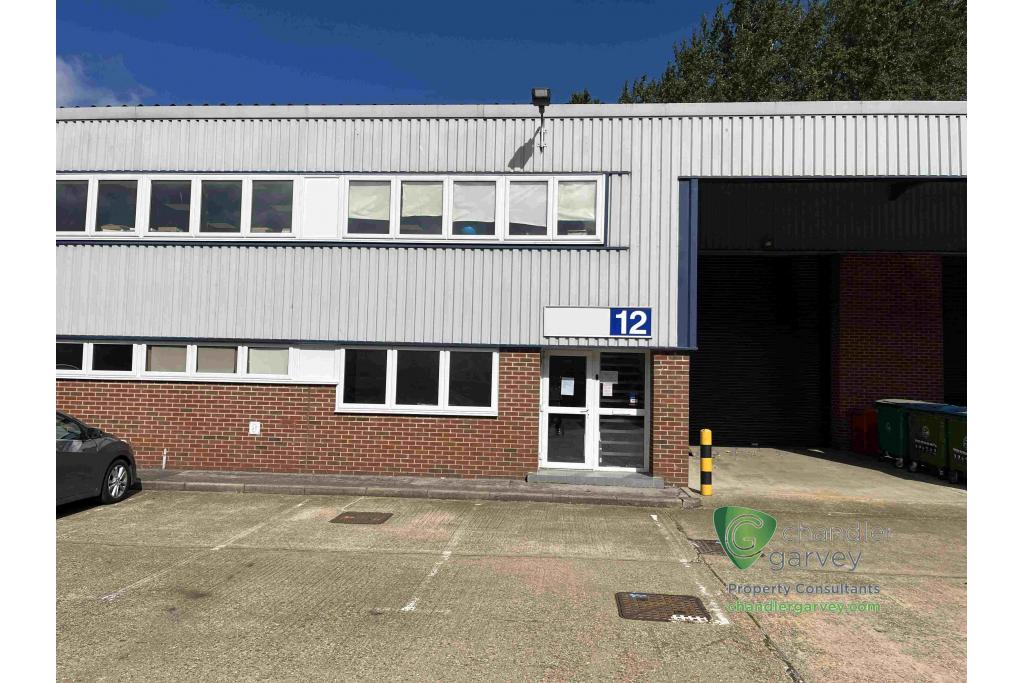 Farmbrough Clos – Stocklake Park, Industrial Distribution, Aylesbury, Buckinghamshire HP20 1DQ