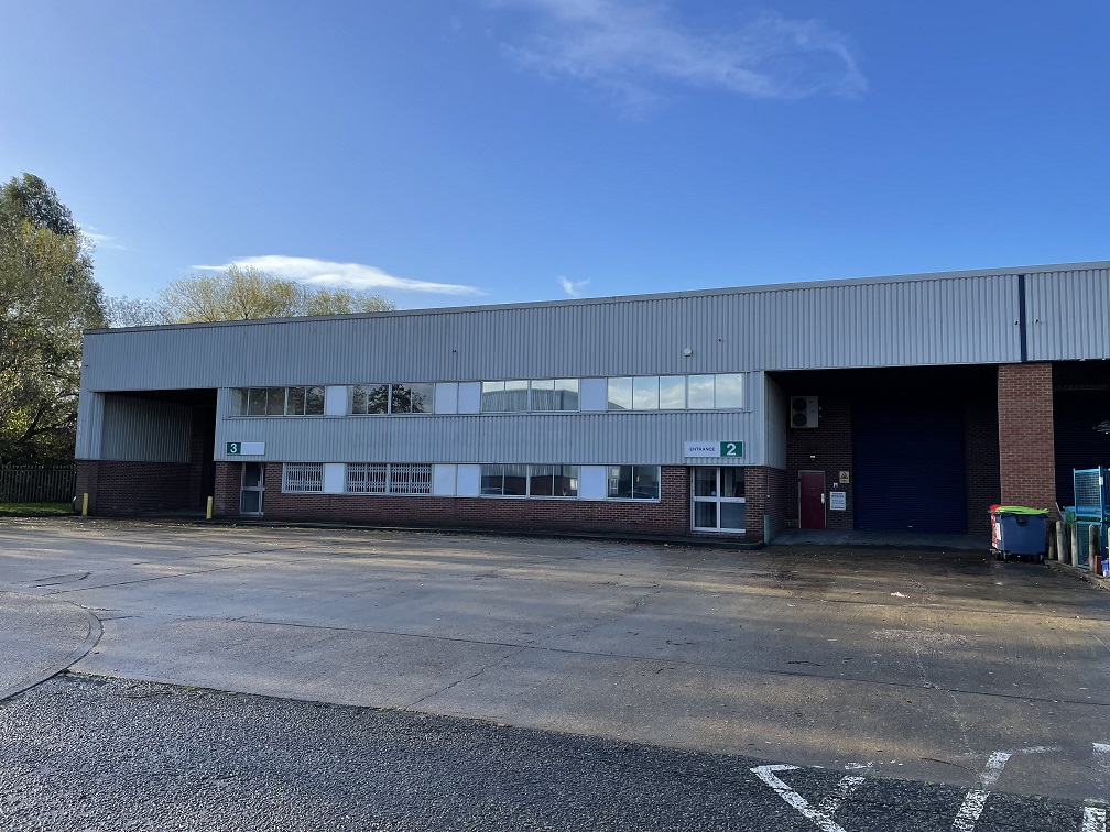 1–3 Farmbrough Clos - Industrial Distribution, Aylesbury, Buckinghamshire HP20 1DQ
