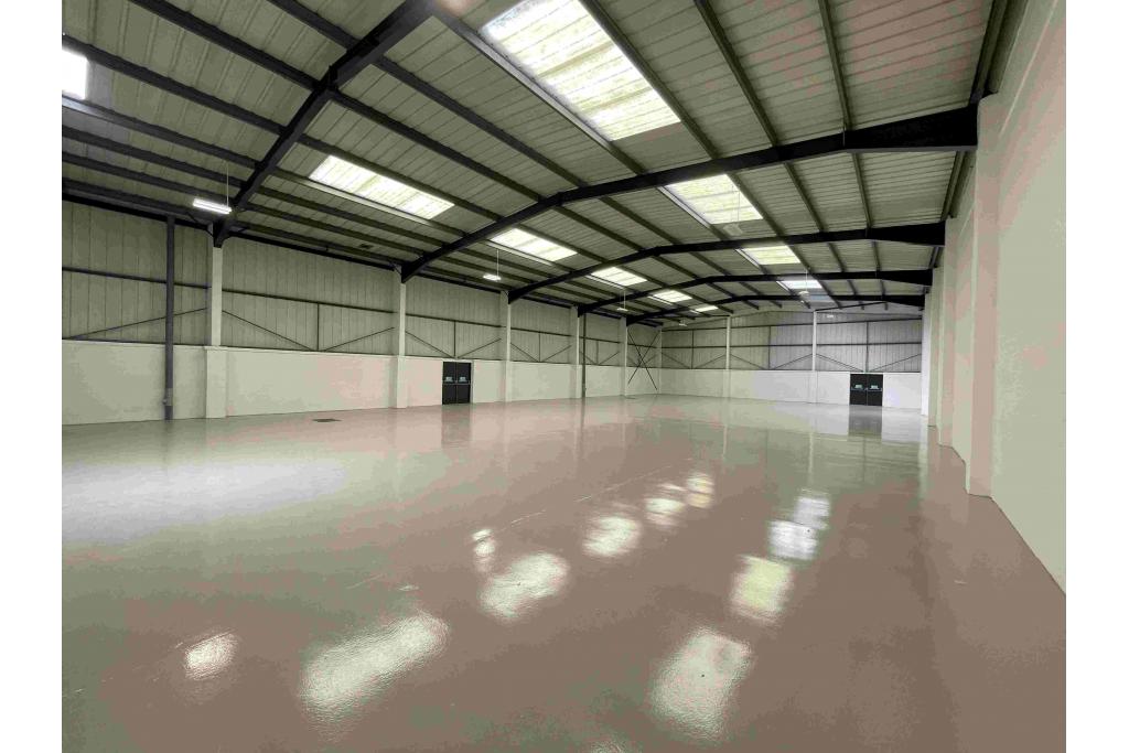 1–3 Farmbrough Clos - Industrial Distribution, Aylesbury, Buckinghamshire HP20 1DQ