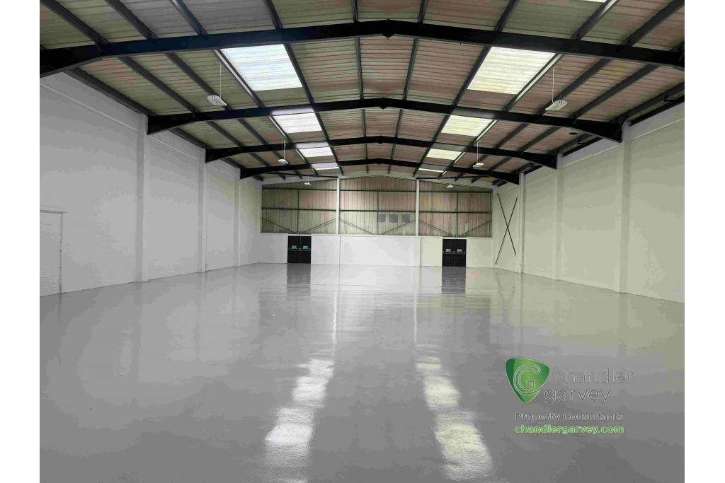 1–3 Farmbrough Clos - Industrial Distribution, Aylesbury, Buckinghamshire HP20 1DQ