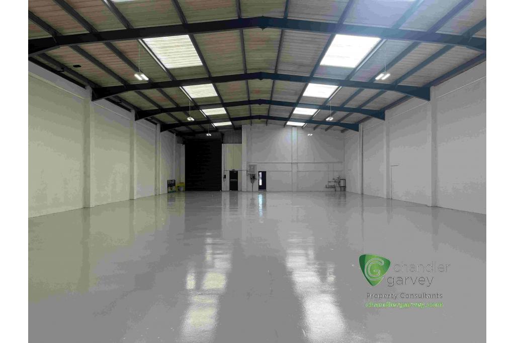 1–3 Farmbrough Clos - Industrial Distribution, Aylesbury, Buckinghamshire HP20 1DQ