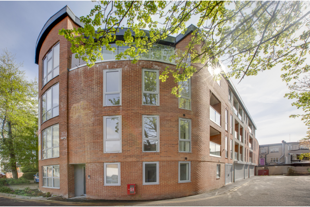 17–19 Frogmoor - Apartments, High Wycombe, Buckinghamshire HP13 5DQ