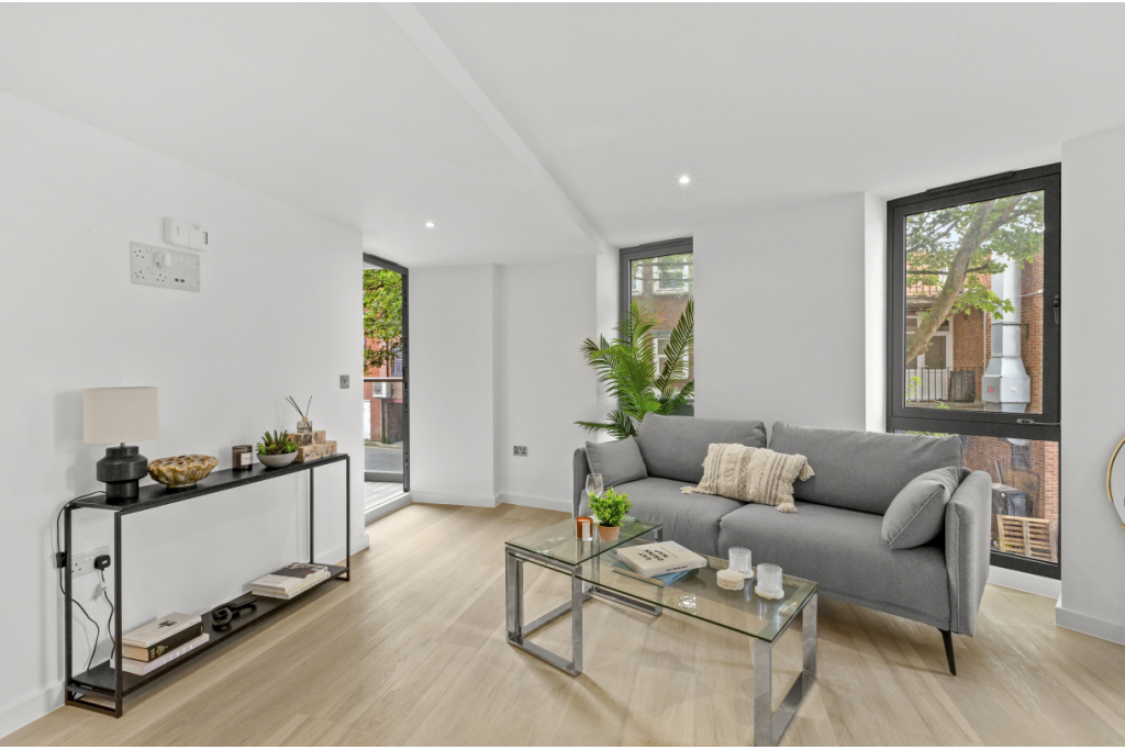 17–19 Frogmoor - Apartments, High Wycombe, Buckinghamshire HP13 5DQ