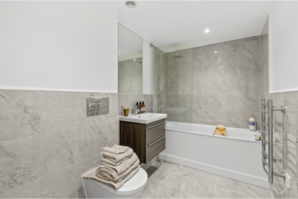 17–19 Frogmoor - Apartments, High Wycombe, Buckinghamshire HP13 5DQ