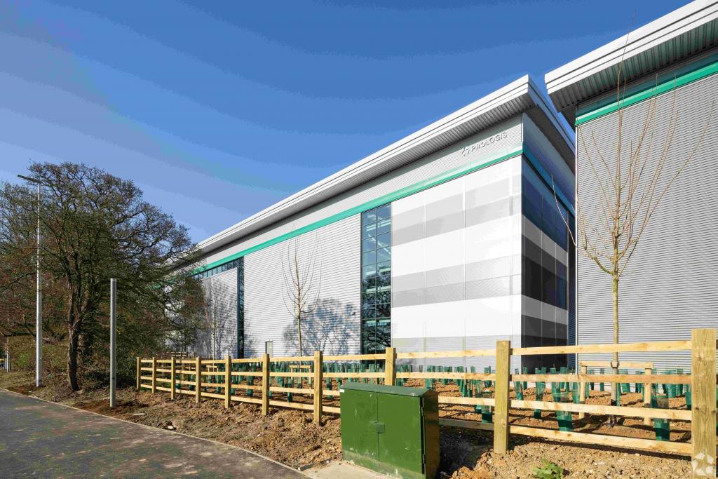Green Ln - Hemel Hempstead DC10 - Industrial Warehouse, Hemel Hempstead, Hertfordshire HP2 7EQ