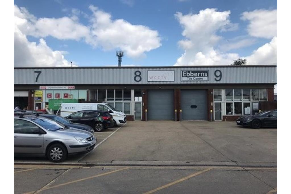 Hall Rd - Maylands Wood Estate, Industrial Warehouse, Hemel Hempstead, Hertfordshire HP2 7BH
