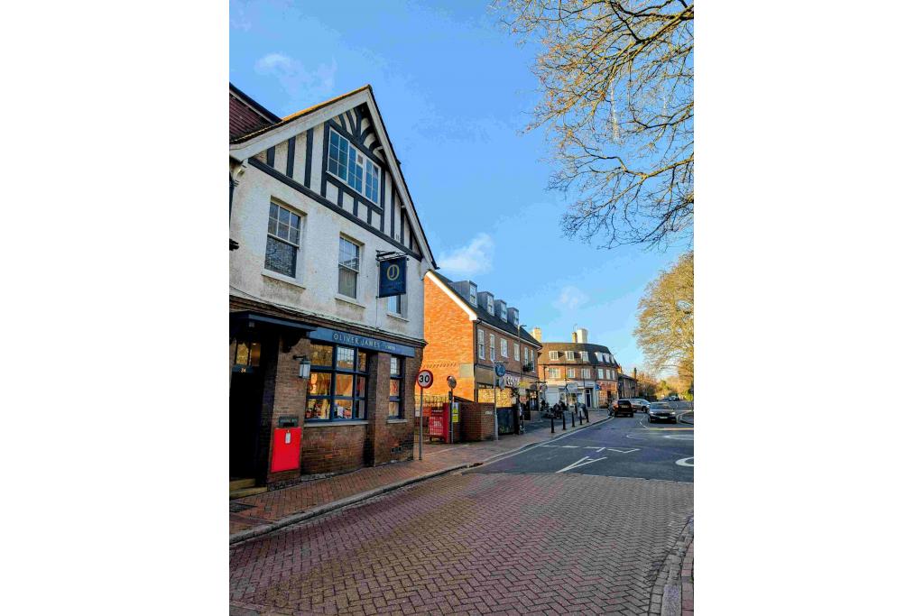 34 High St - Shopfront Retail, Great Missenden, Buckinghamshire HP16 0AU