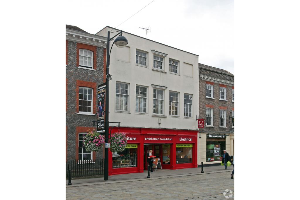 40–41 High St - Shopfront Retail, High Wycombe, Buckinghamshire HP11 2AG