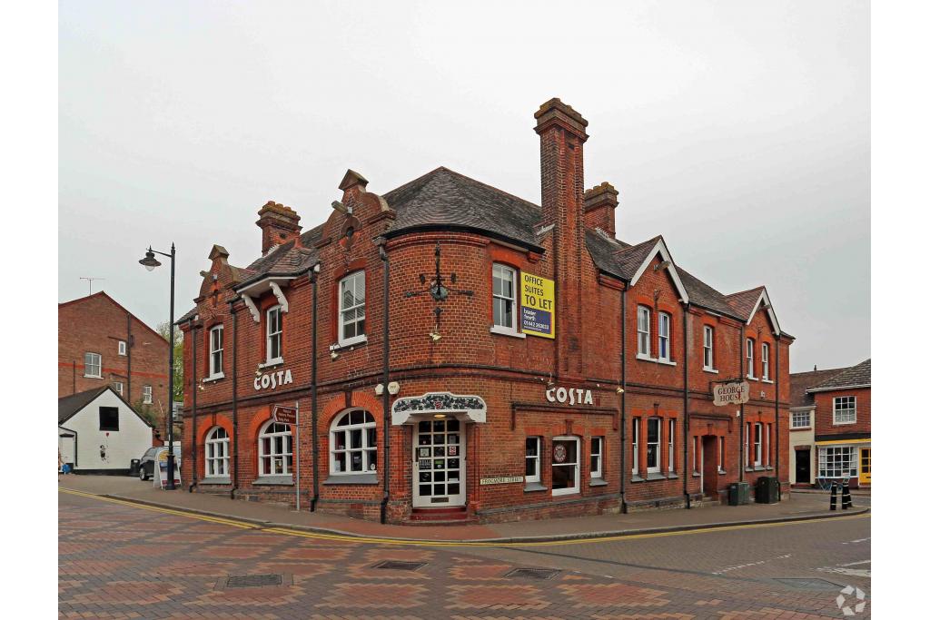 64 High St – George House - Shopfront Retail/Office, Tring, Hertfordshire HP23 4AF
