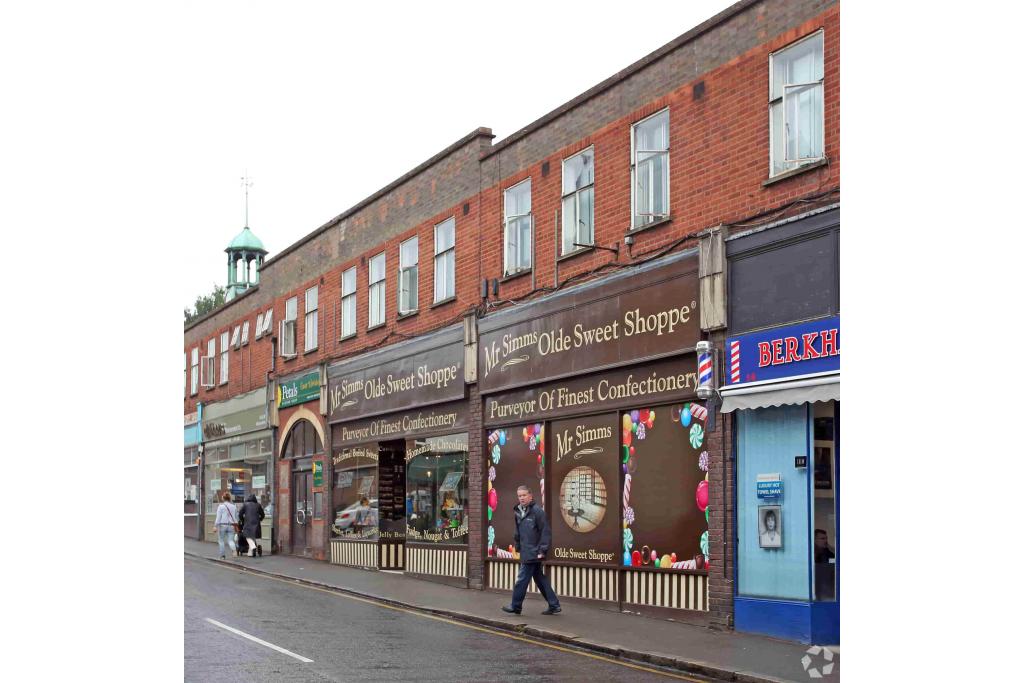 208 High St - Kings Chambers - Retail Shopfront Office, Berkhamsted, Hertfordshire HP4 1AG