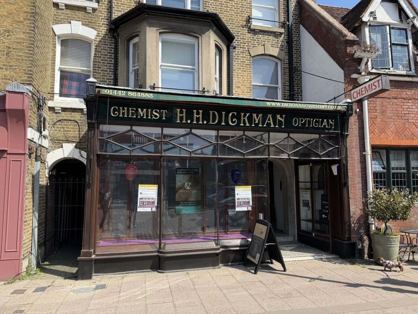 224 High St - Shopfront Retail/Residential Unit, Berkhamsted, Hertfordshire HP4 1BB