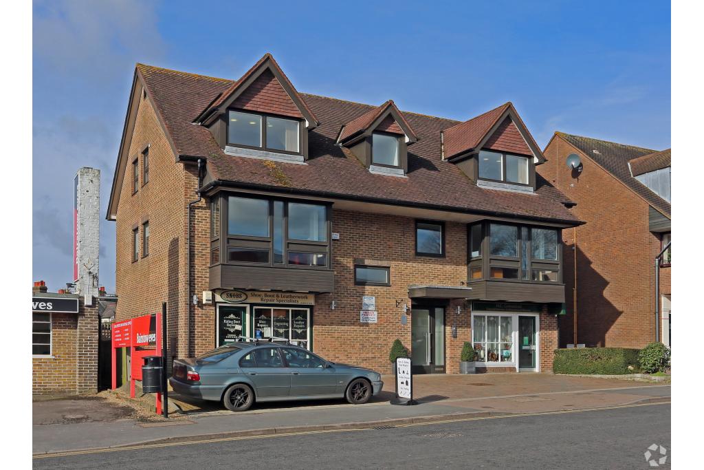 10 Hill Ave - Office, Amersham, Buckinghamshire HP6 5BW