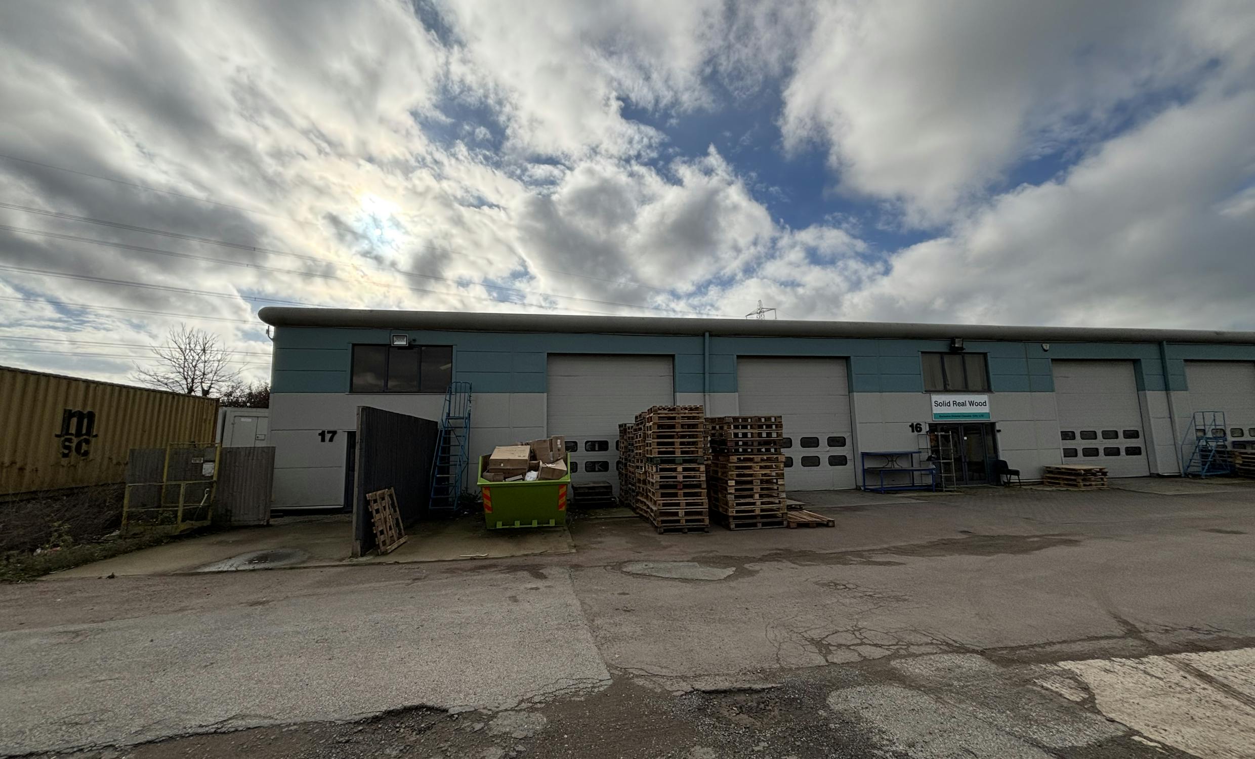 Lawn Farm Business Centre - Warehouse, Grendon Underwood, Buckinghamshire HP18 0QX