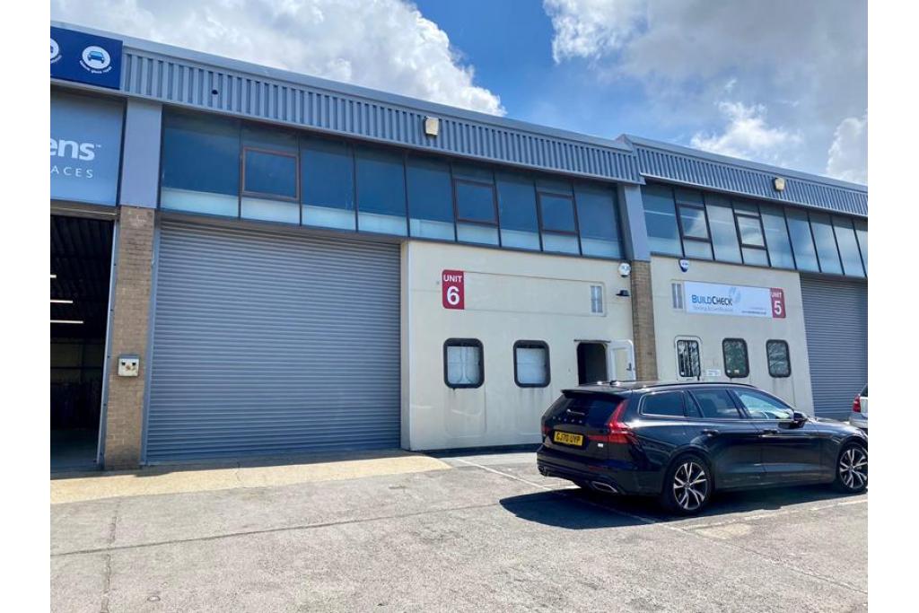 Lincoln Rd - Lincoln Park Business Centre - Industrial Warehouse, High Wycombe, Buckinghamshire