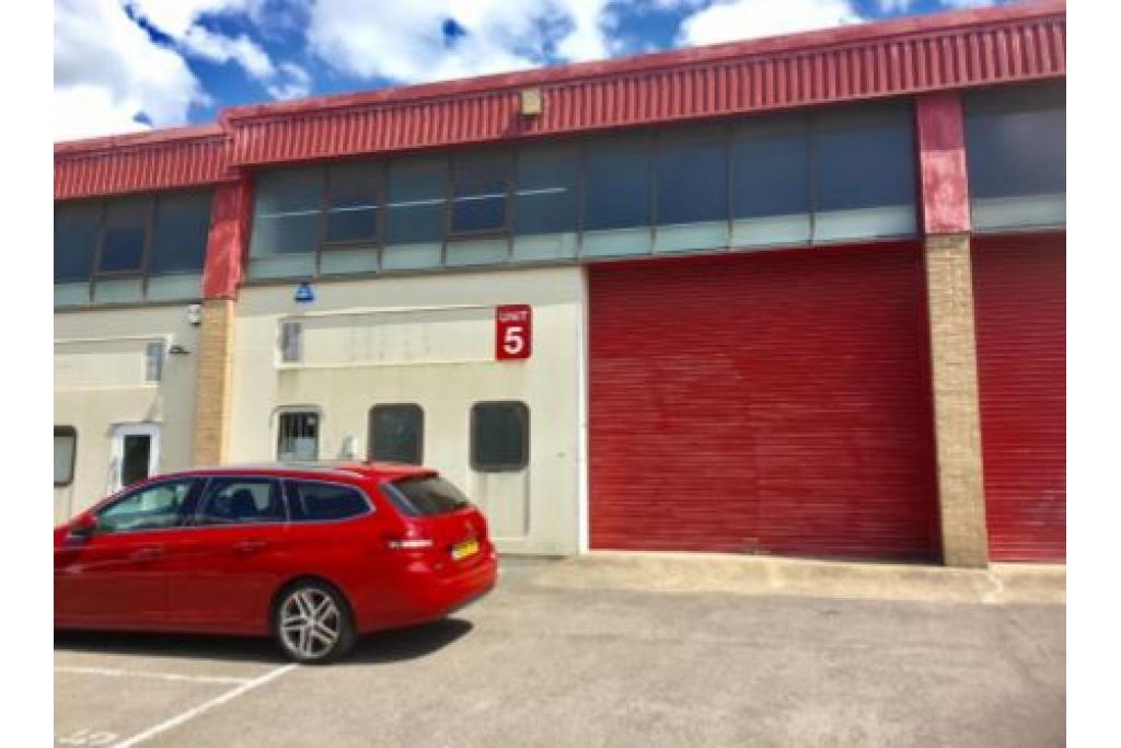 Lincoln Rd - Lincoln Park Business Centre - Industrial Warehouse, High Wycombe, Buckinghamshire