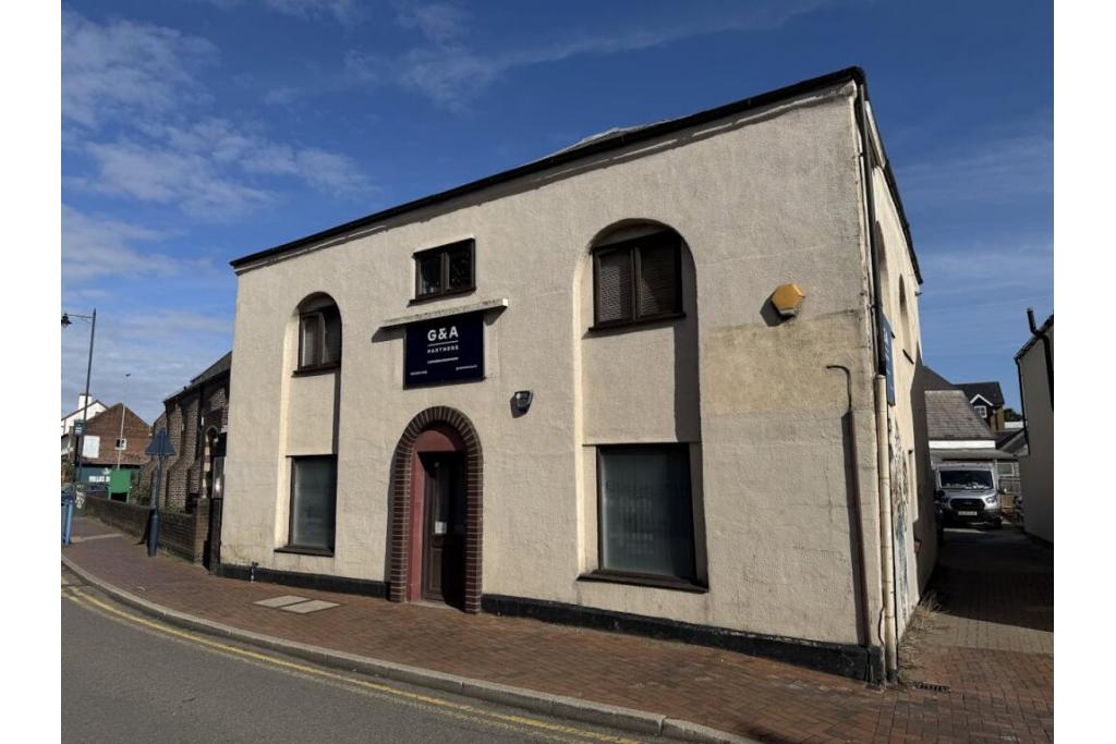 56 London Rd - Office/Retail Building, Hemel Hempstead, Hertfordshire HP3 9SB