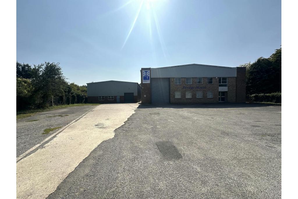 Bridge House - Industrial Service Unit, Longwick Rd, Princes Risborough, Buckinghamshire HP27 9FQ