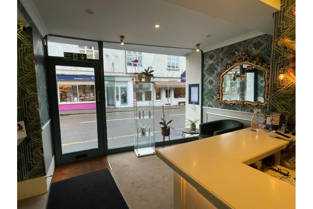 13 Lower Kings Rd - Shopfront Retail/Residential, Berkhamsted, Hertfordshire HP4 2AE