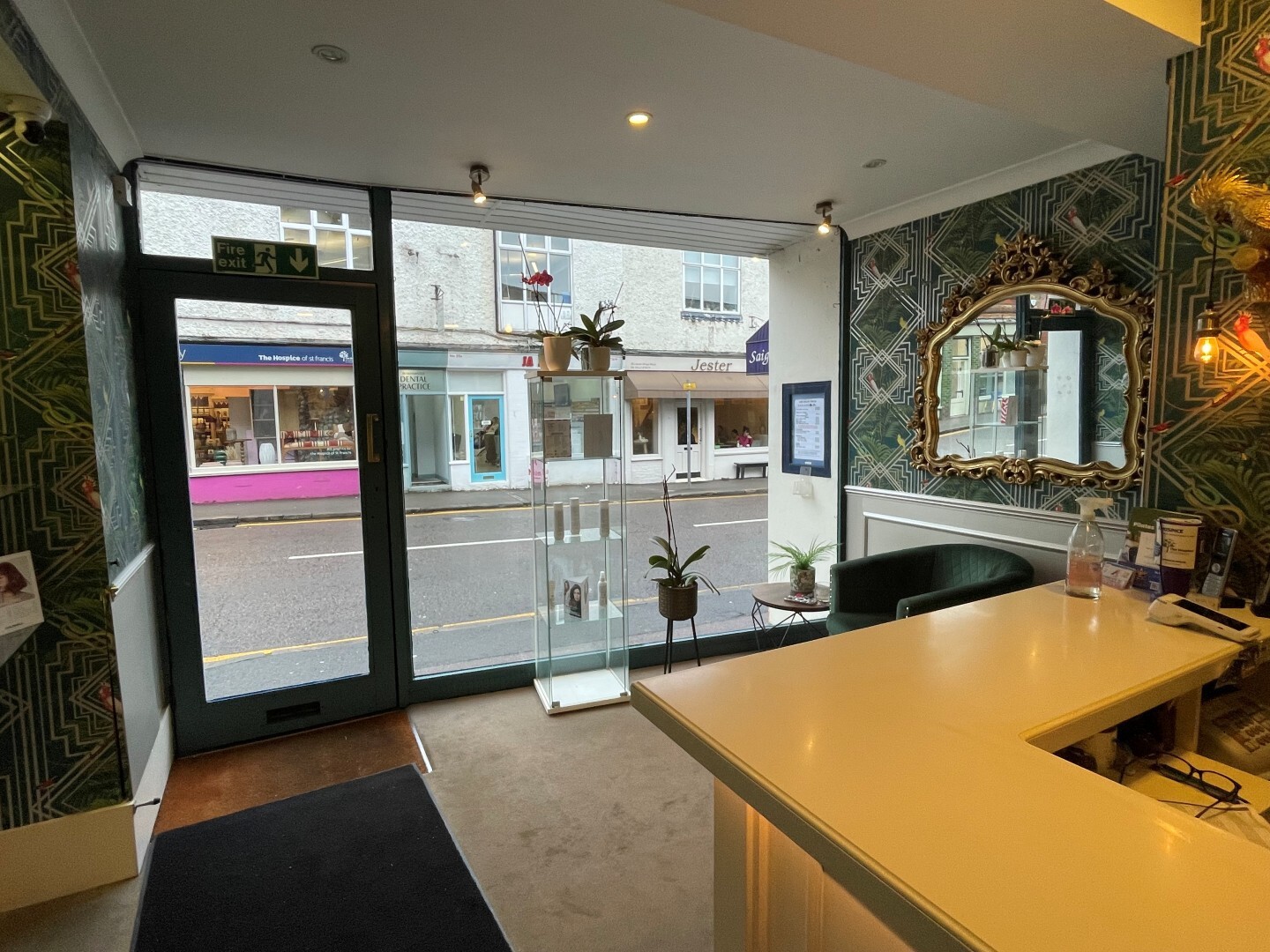 13 Lower Kings Rd - Shopfront Retail/Residential, Berkhamsted, Hertfordshire HP4 2AE