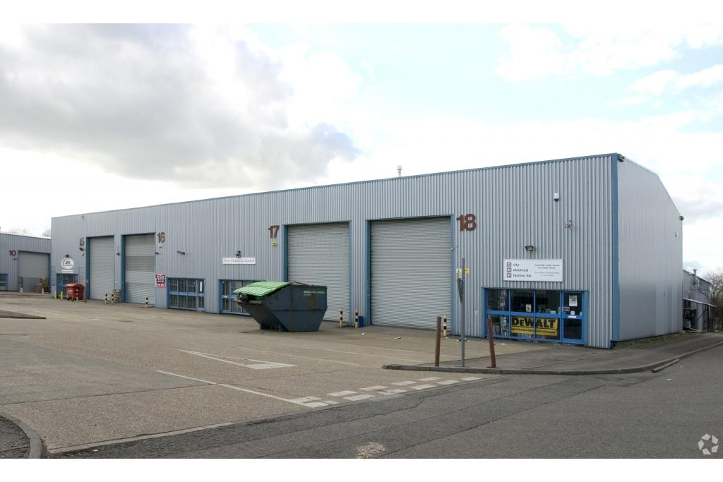 March Pl - Gatehouse Industrial Estate, Aylesbury, Buckinghamshire HP19 8UG