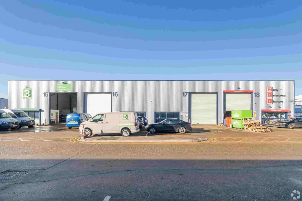 March Pl - Gatehouse Industrial Estate, Aylesbury, Buckinghamshire HP19 8UG