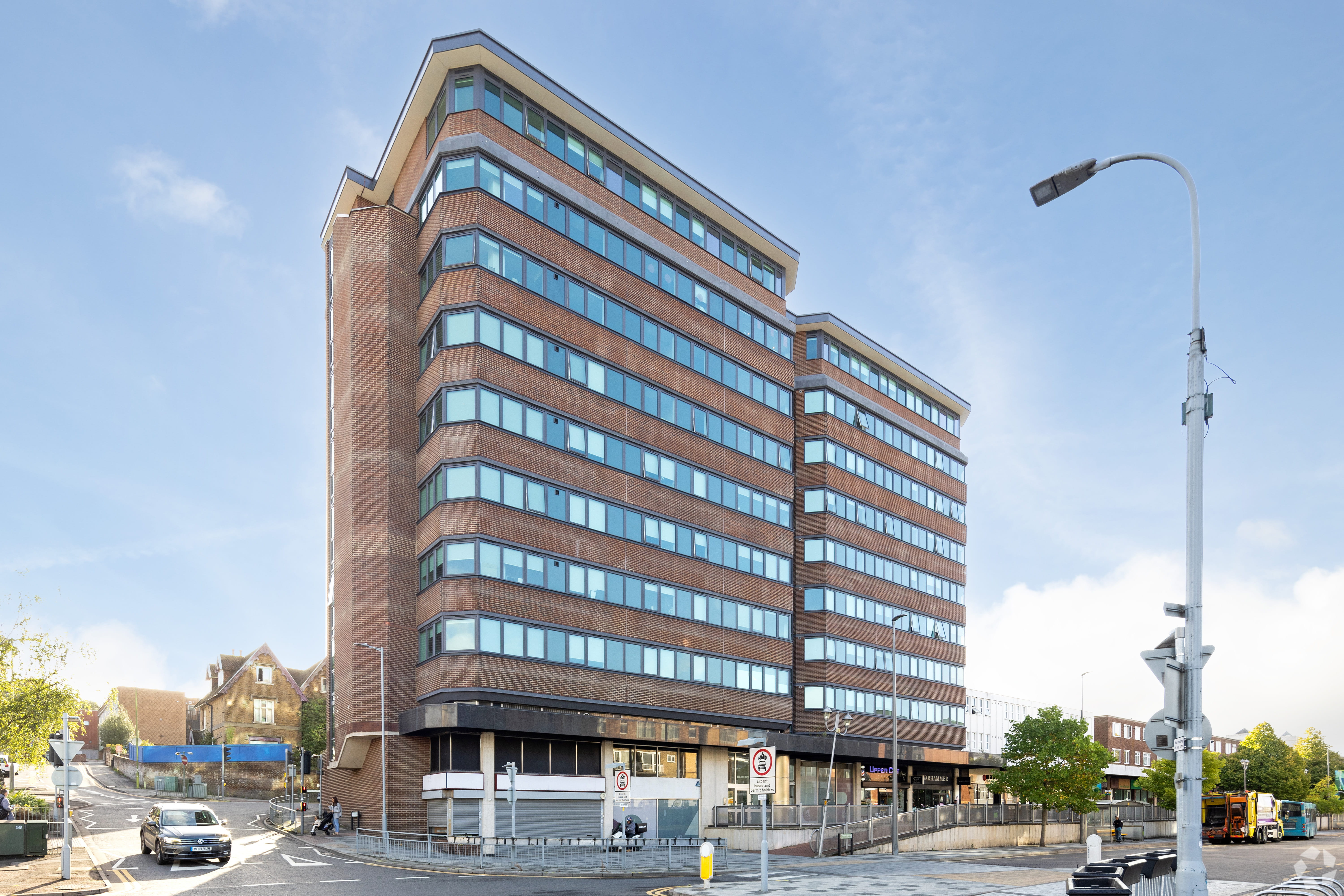 111 Marlowes - Hamilton House, Hemel Hempstead, Hertfordshire HP1 1BB