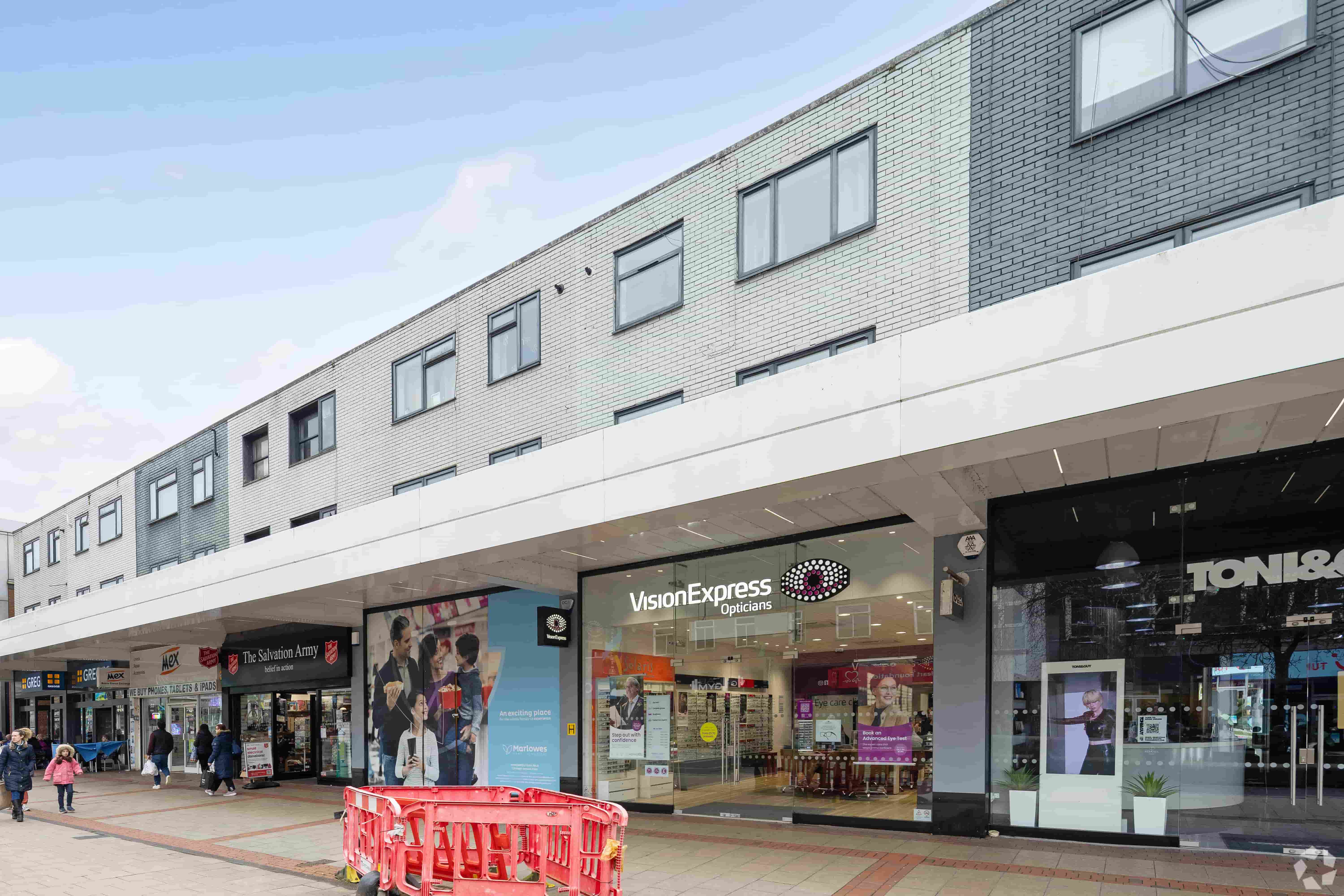 201–227 Marlowes - Marlowes Shopping Centre, Hemel Hempstead, Hertfordshire HP1 1LF
