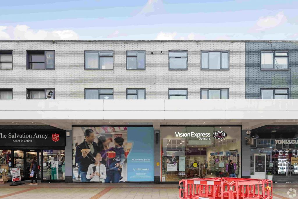 201–227 Marlowes - Marlowes Shopping Centre, Hemel Hempstead, Hertfordshire HP1 1LF