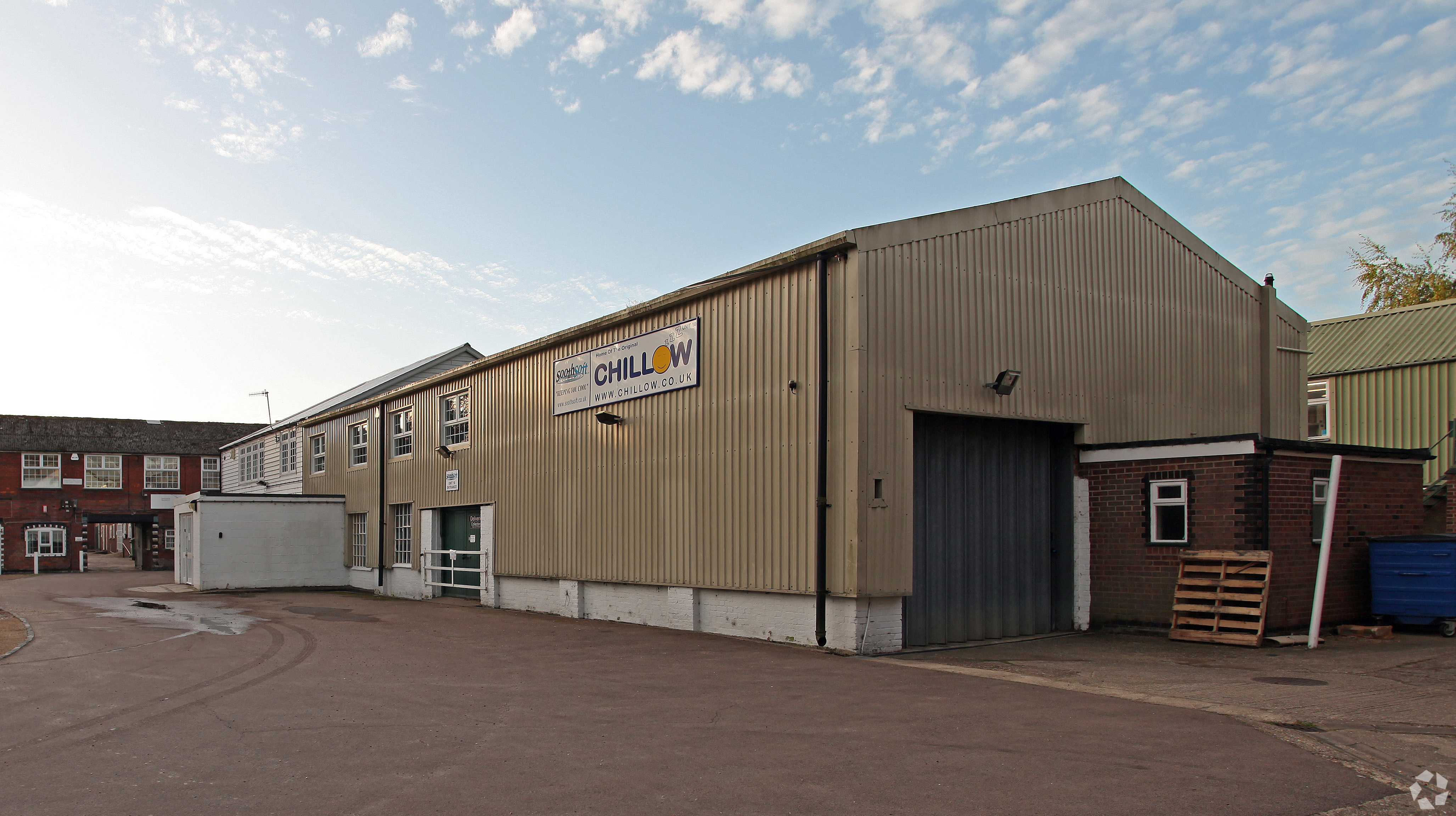 9–15 Old Oxford Rd - Light Manufacturing, High Wycombe, Buckinghamshire HP14 3BE
