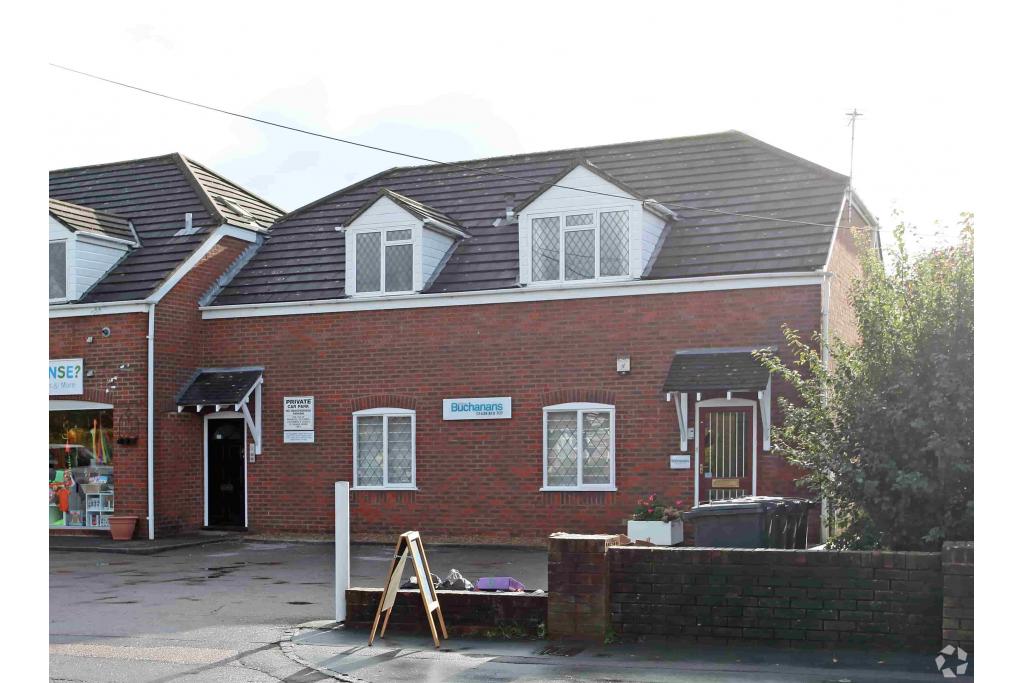 Swains Ln – Swains House, Flackwell Heath, Buckinghamshire HP10 9BN