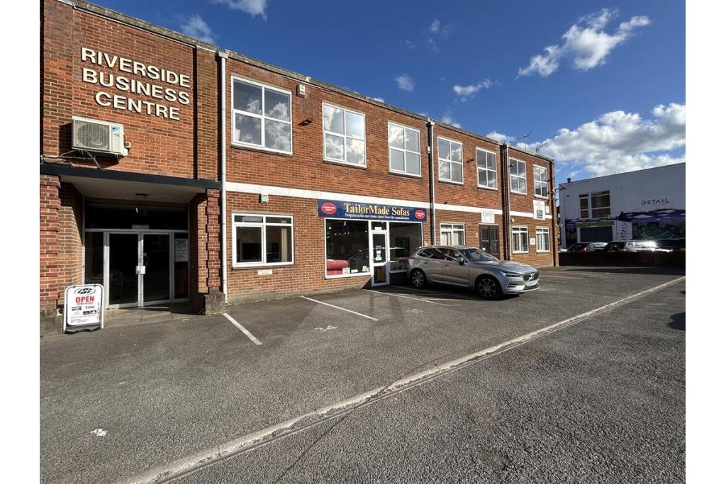 Riverside Business Centre – Victoria Street, High Wycombe, Buckinghamshire HP11 2LT