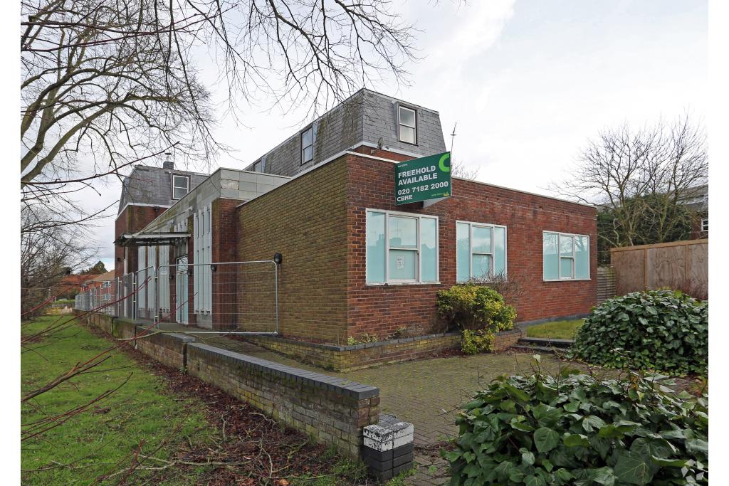 2 Walton Road – Aylesbury, Buckinghamshire HP21 7SS