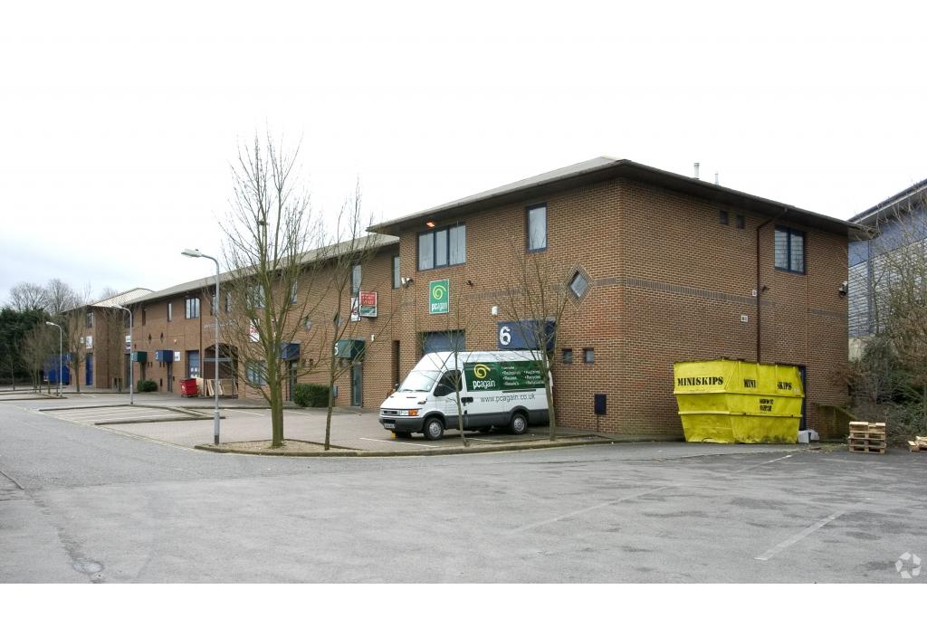 Wellington Road – Barnes Wallis Court, High Wycombe HP12 3PS
