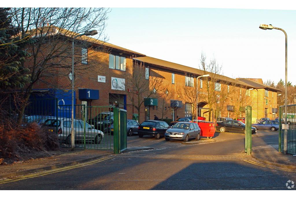 Wellington Road – Barnes Wallis Court, High Wycombe HP12 3PS