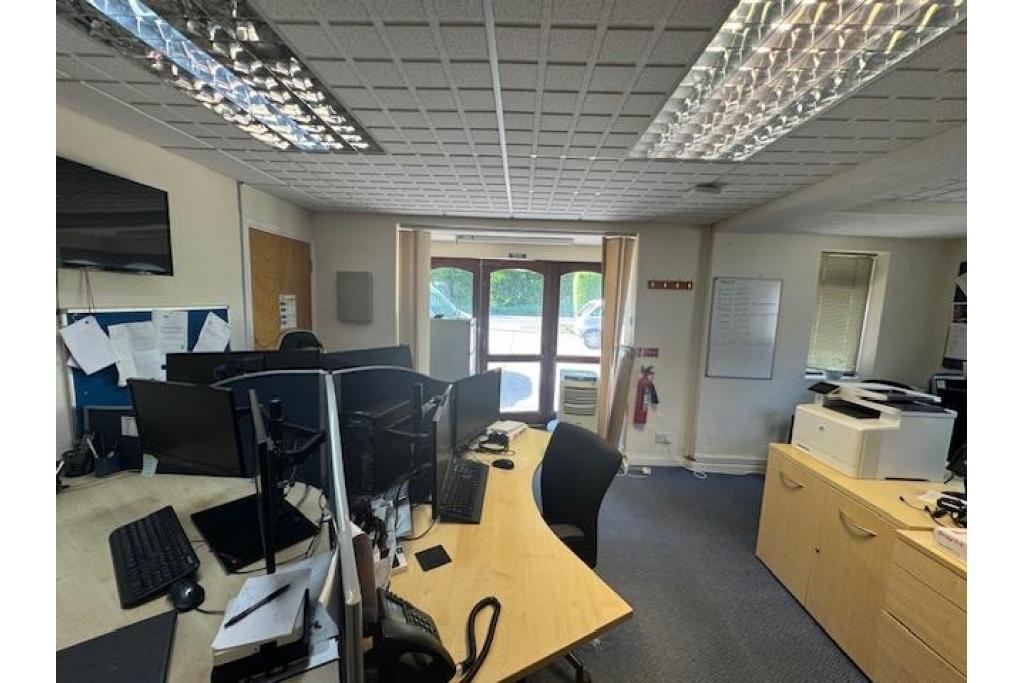 Wycombe Road – The Old Post Office - Office, High Wycombe, Buckinghamshire HP14 3UX