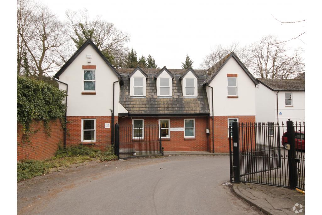 20 Amersham Hill – The Mews - Office, High Wycombe, Buckinghamshire HP13 6NZ