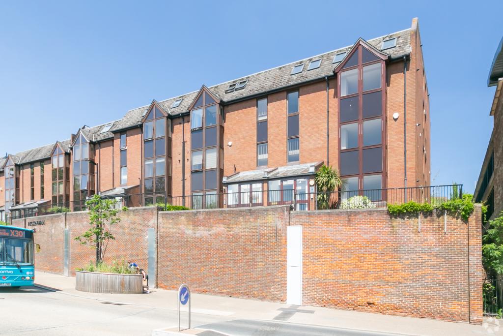 Bellfield Road – Omega House (Buckingham Place) - Office, High Wycombe, Buckinghamshire HP13 5HW