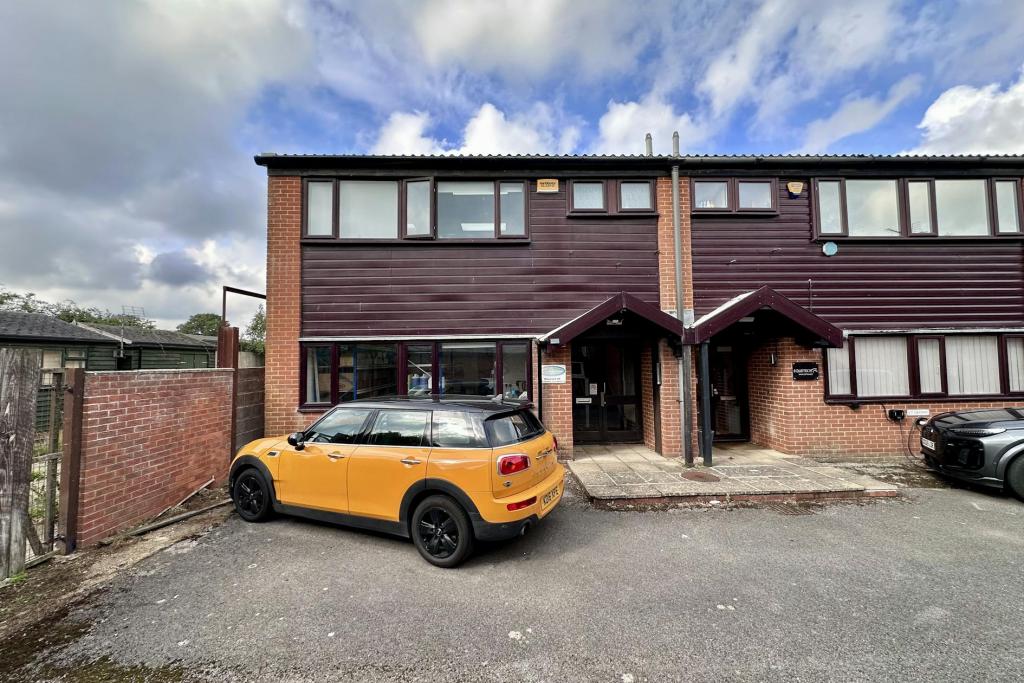 5 Cublington Rd - Light Industrial Unit, Aston Abbotts, Buckinghamshire HP22 4ND