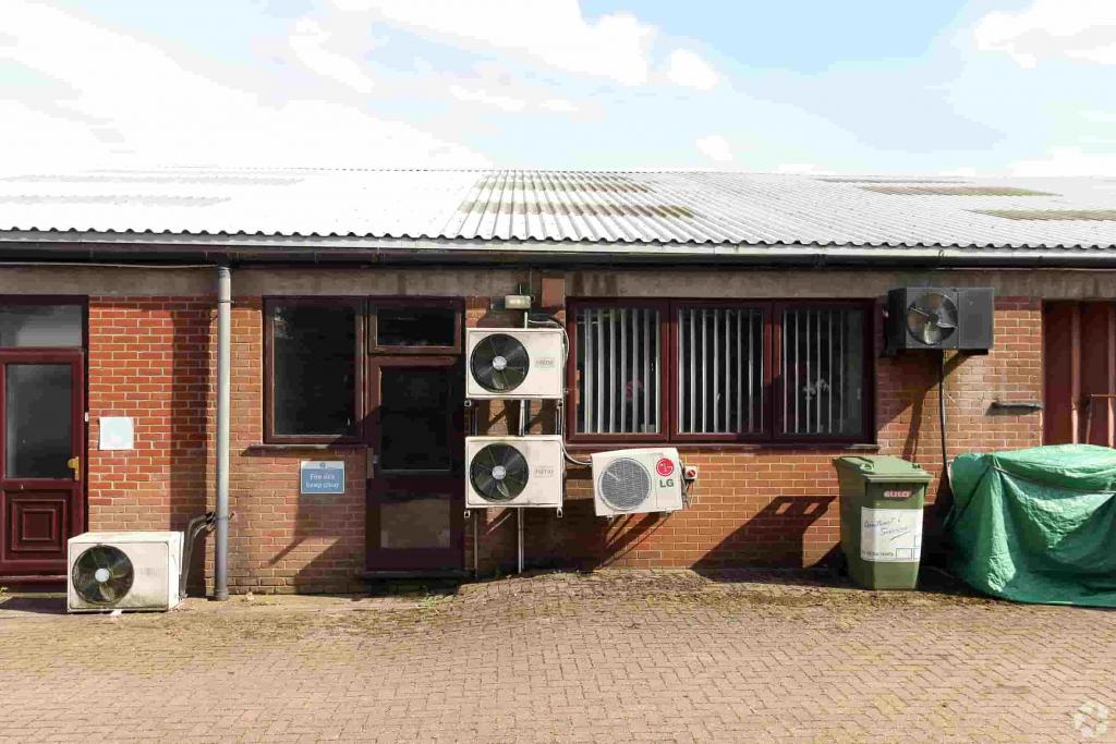 5 Cublington Rd - Light Industrial Unit, Aston Abbotts, Buckinghamshire HP22 4ND