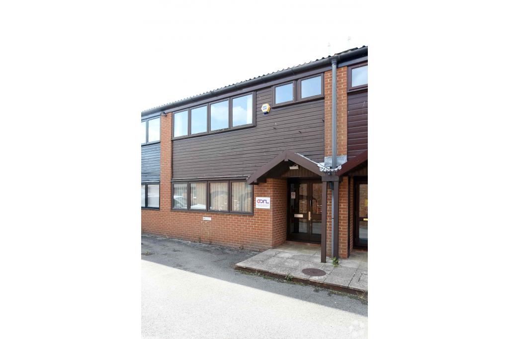5 Cublington Rd - Light Industrial Unit, Aston Abbotts, Buckinghamshire HP22 4ND
