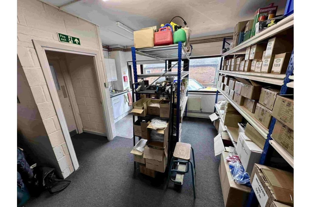 5 Cublington Rd - Light Industrial Unit, Aston Abbotts, Buckinghamshire HP22 4ND