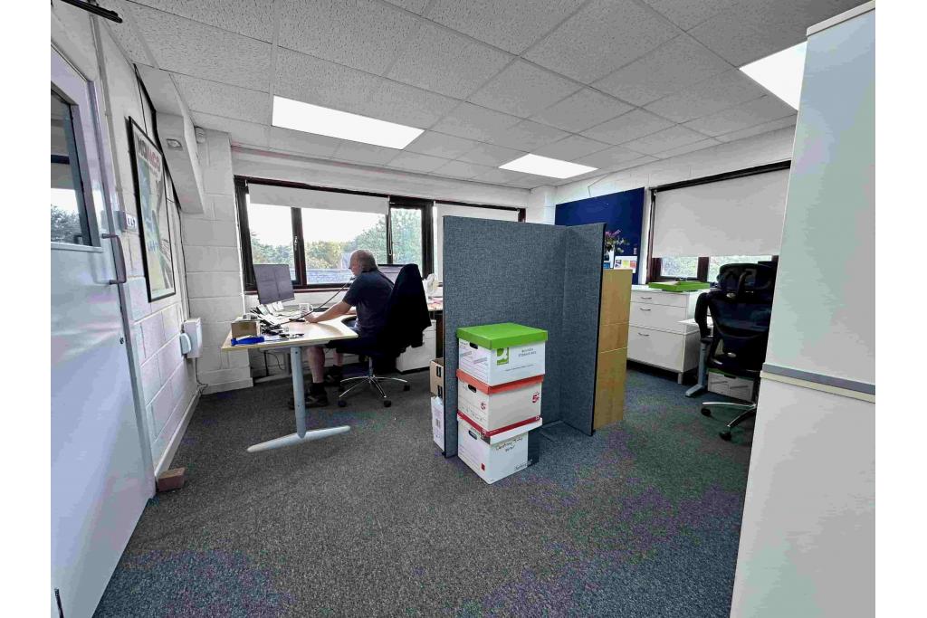 5 Cublington Rd - Light Industrial Unit, Aston Abbotts, Buckinghamshire HP22 4ND