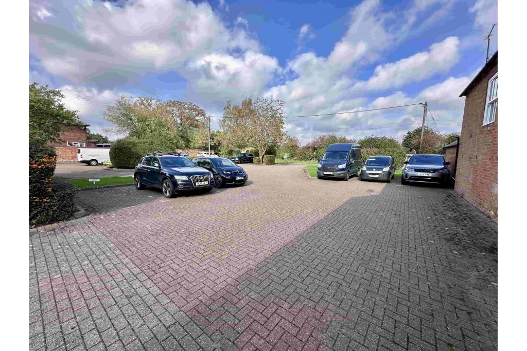 5 Cublington Rd - Light Industrial Unit, Aston Abbotts, Buckinghamshire HP22 4ND