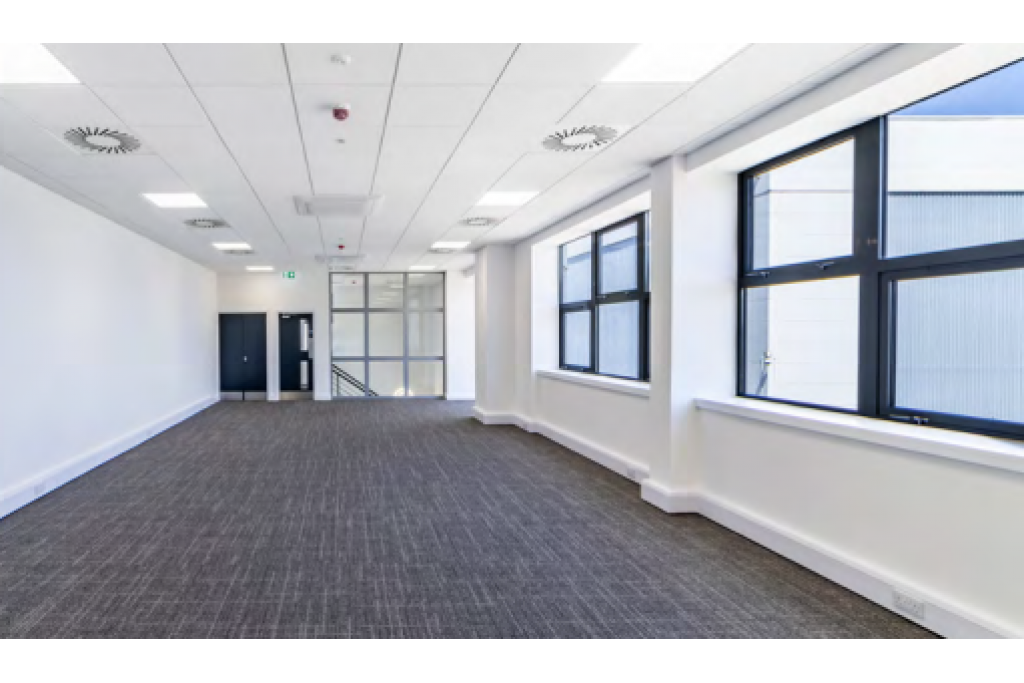 Eaton Rd - Chevron Industrial Estate - Service/Industrial, Hemel Hempstead, Hertfordshire HP2 7RB