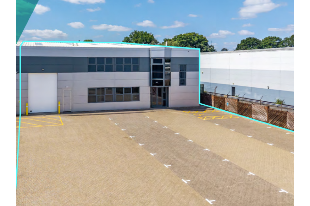 Eaton Rd - Chevron Industrial Estate - Service/Industrial, Hemel Hempstead, Hertfordshire HP2 7RB