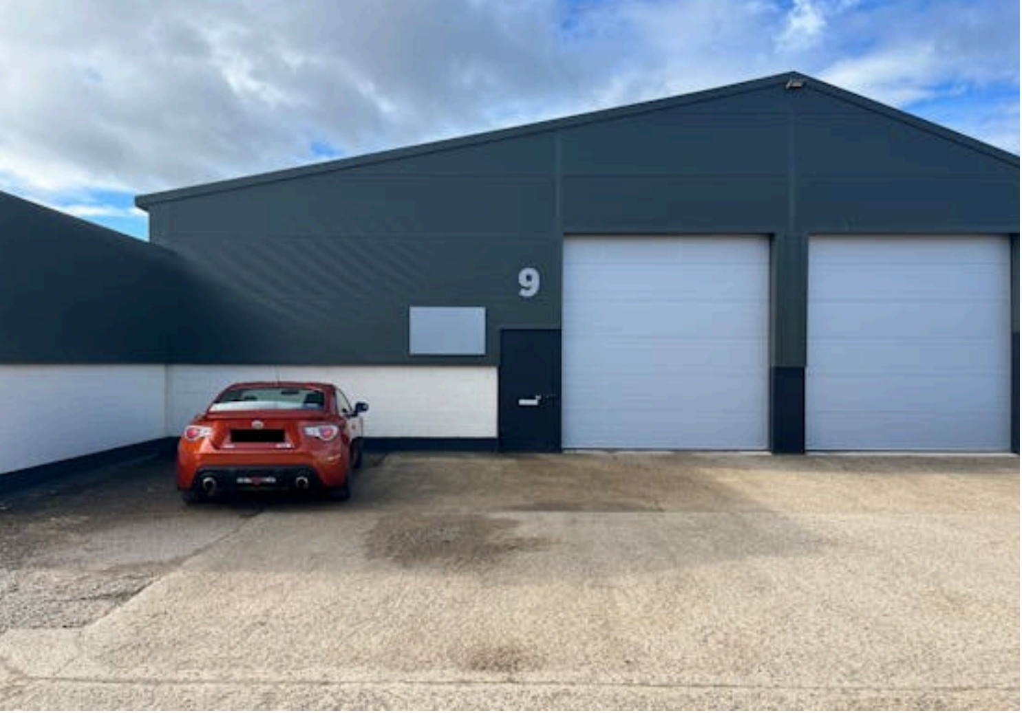 Fleet Marston Farm - Industrial Warehouse, Aylesbury, Buckinghamshire HP18 0PZ