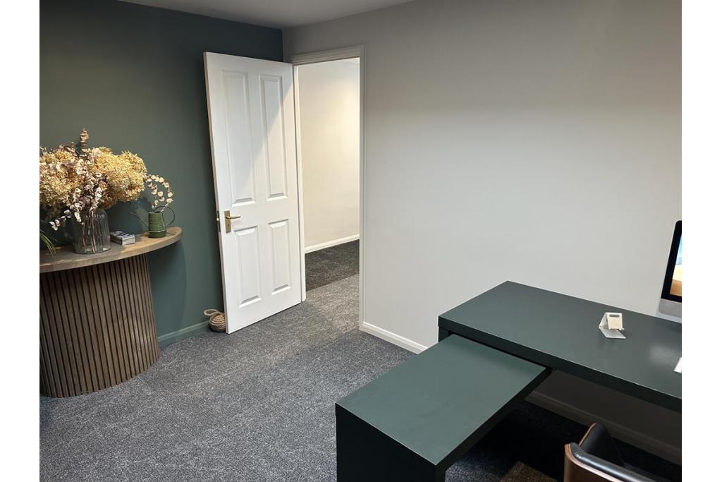 25 High Street - Office, High Wycombe, Buckinghamshire HP11 2AG